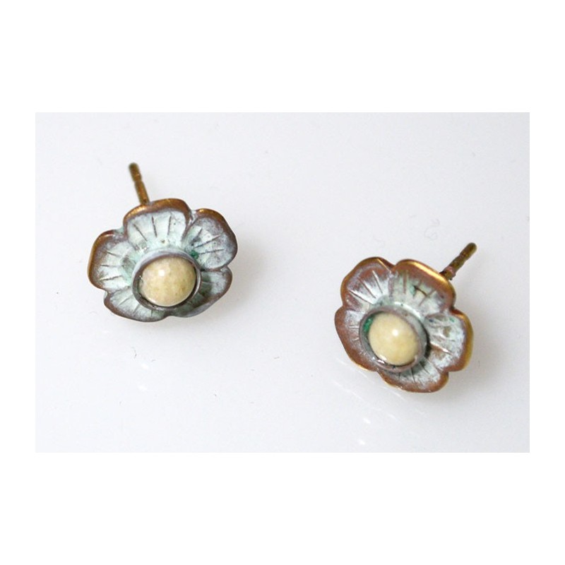 White Chocolate Patina Solid Brass Delicate Flower Button Earrings White Chocolate Patina Solid Brass Delicate Flower Button Earrings